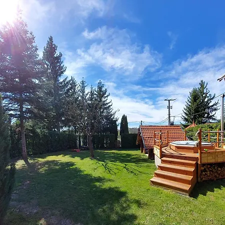 Levendula Roenkhaz Orseg Holiday home *
